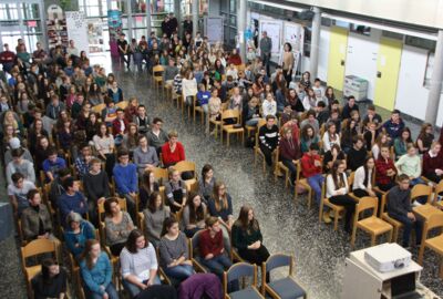Thementag Flucht und Asyl im Gymnasium Thementag Flucht und Asyl im Gymnasium
